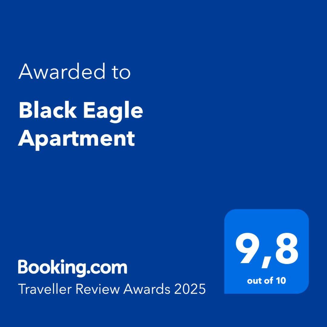 Black Eagle Apartment Drama Bagian luar foto